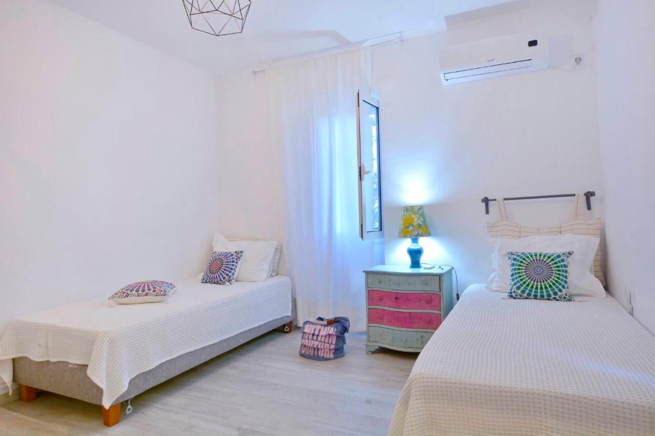 Hostal Jerry Afro Kanálion Exterior foto